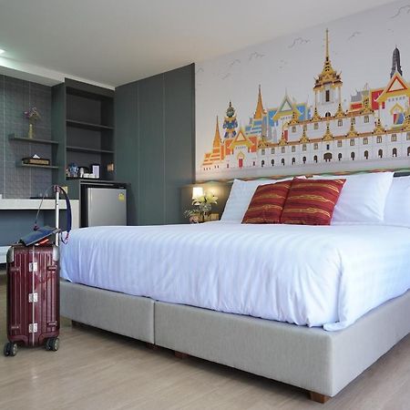 The Qube Fifty Hotel Bangkok Exterior foto
