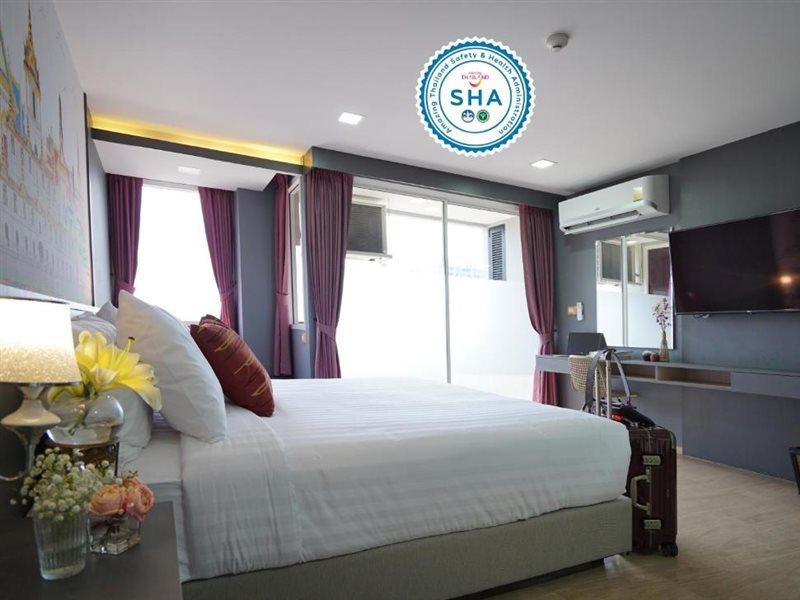 The Qube Fifty Hotel Bangkok Exterior foto