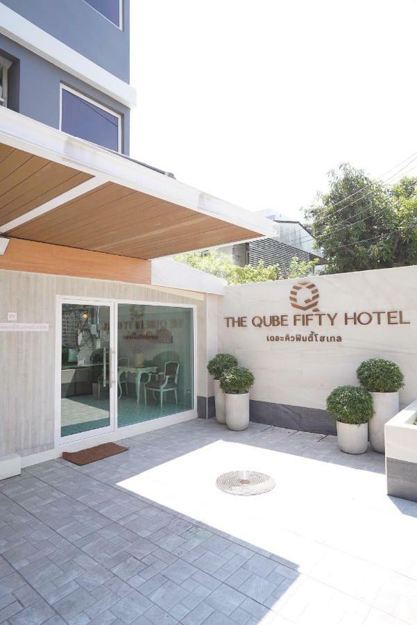 The Qube Fifty Hotel Bangkok Exterior foto